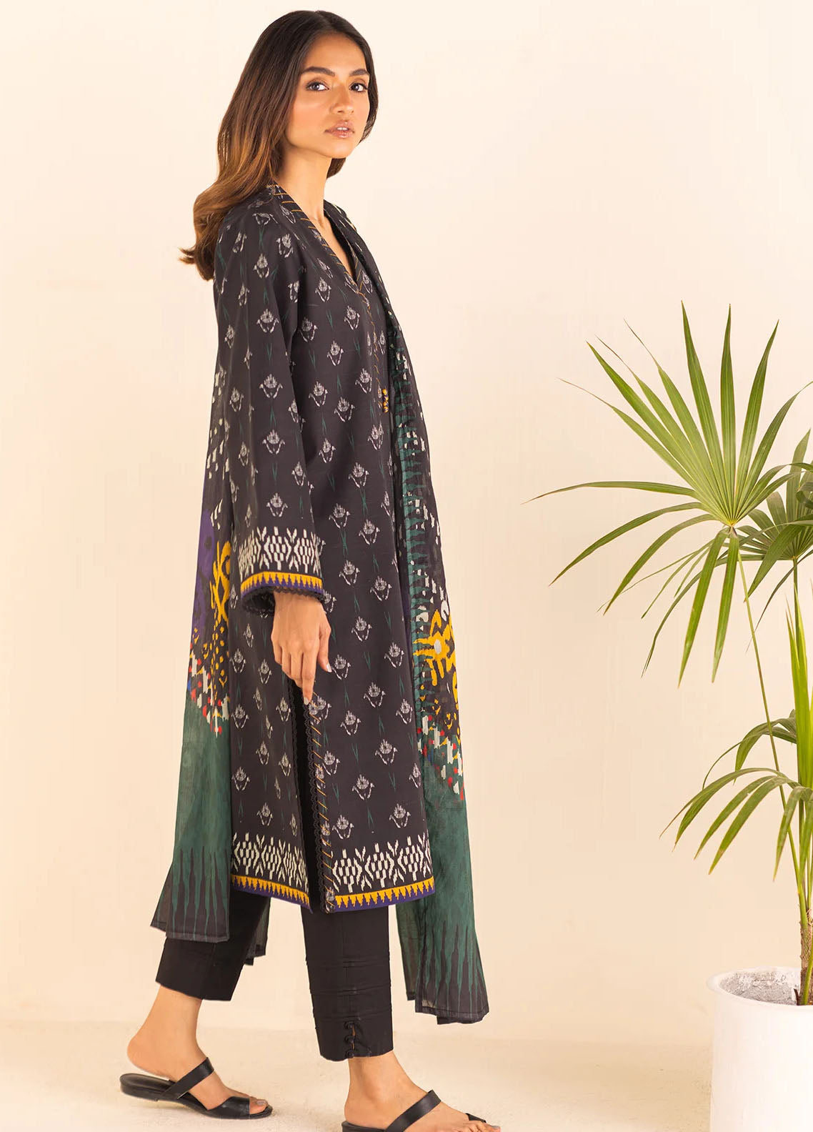 Sahar Printed Lawn 3 Piece Collection 2023 SSL-V1-23-03