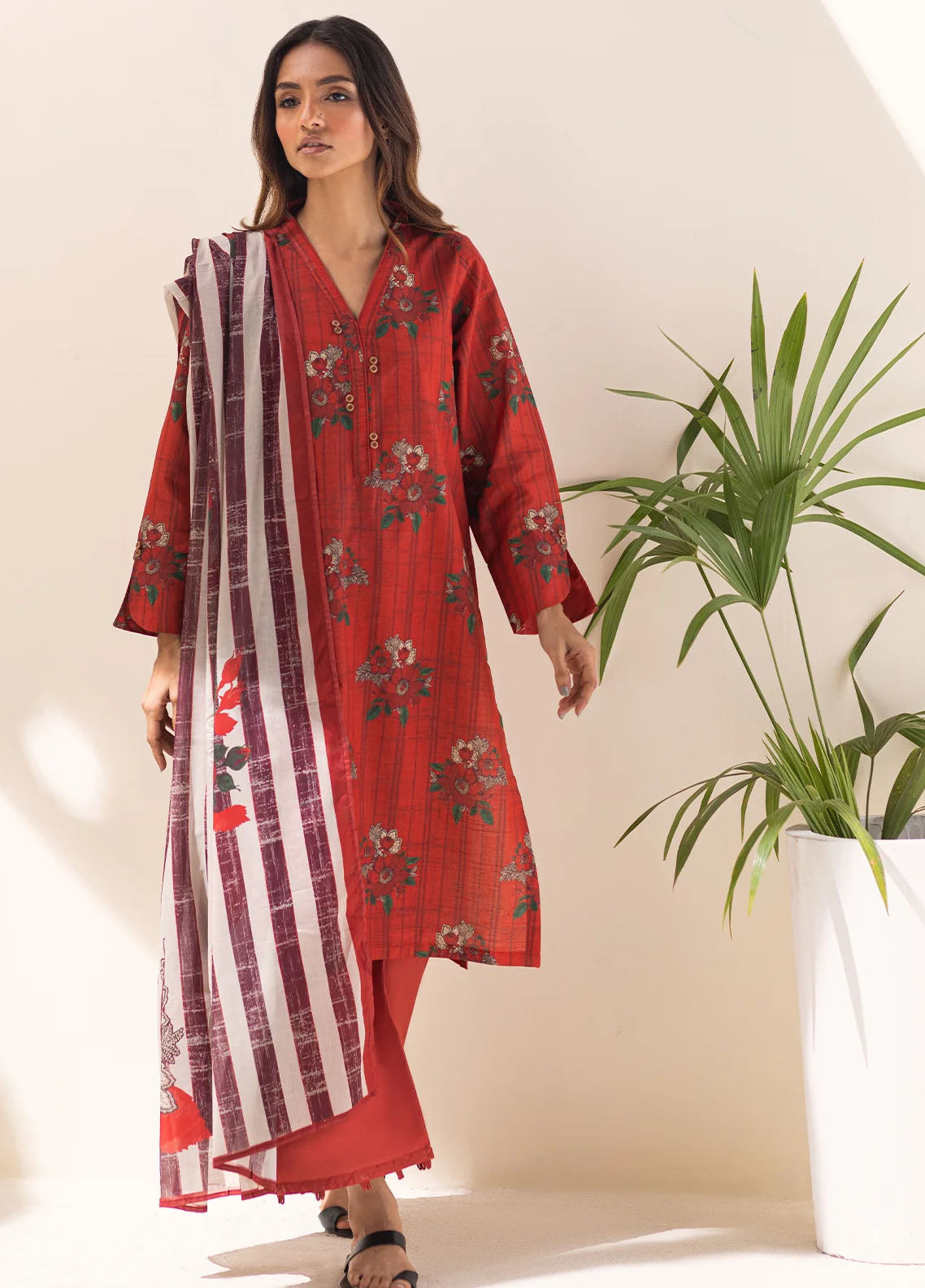 Sahar Printed Lawn 3 Piece Collection 2023 SSL-V1-23-04