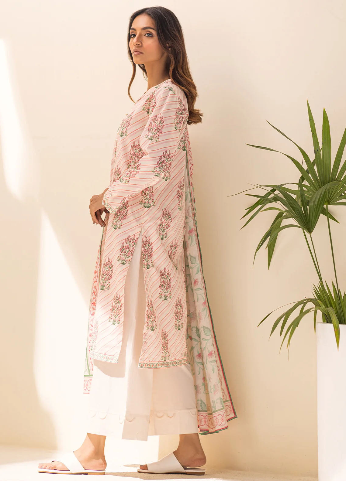 Sahar Printed Lawn 3 Piece Collection 2023 SSL-V1-23-09