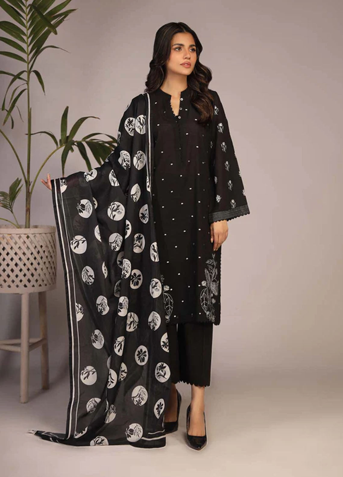 Sahar Unstitched Embroidered Lawn SL-SLUB-23-01