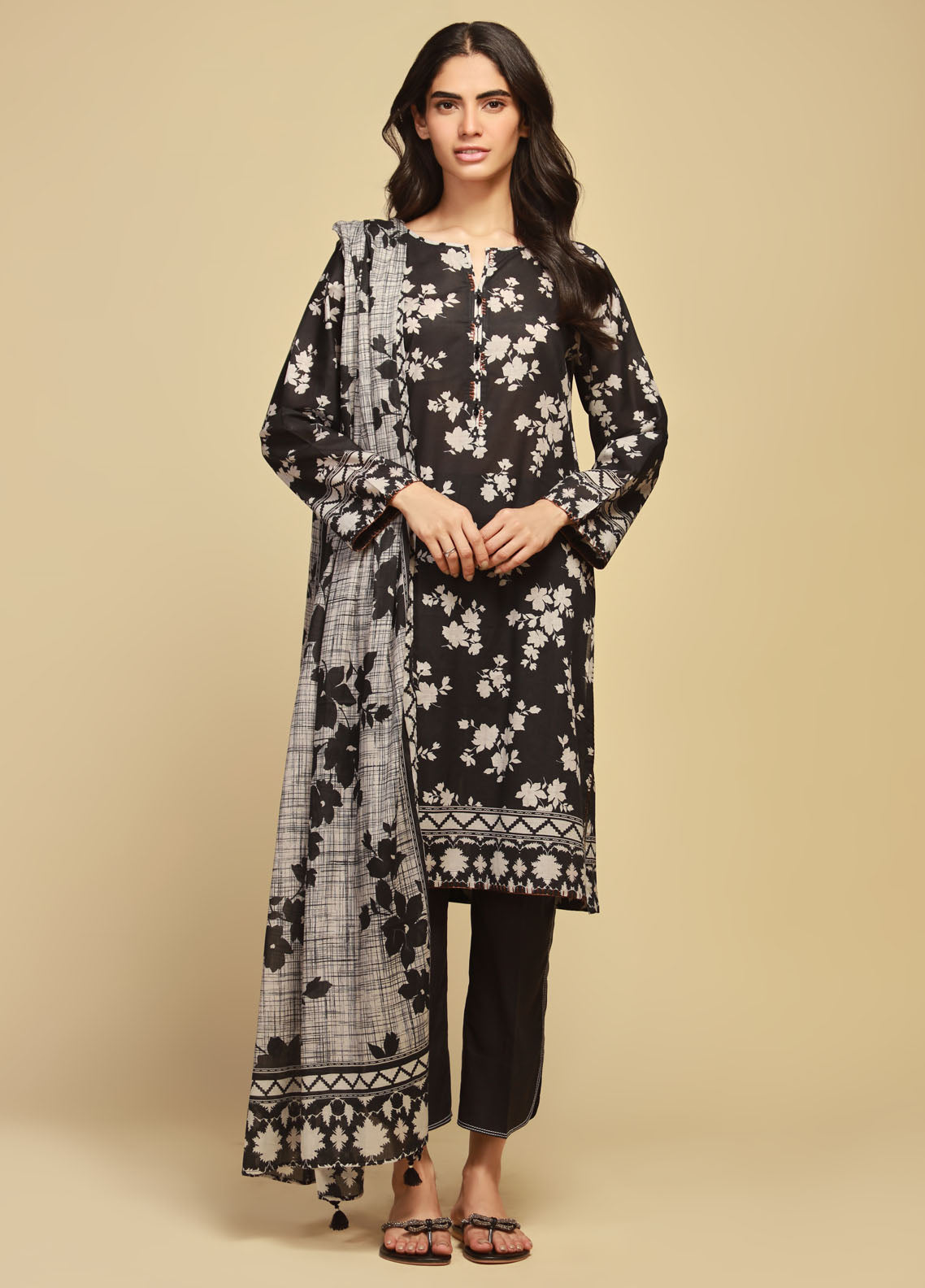 Sahar Unstitched Monochrome Summer Lawn Collection 2023 SBW-23-05