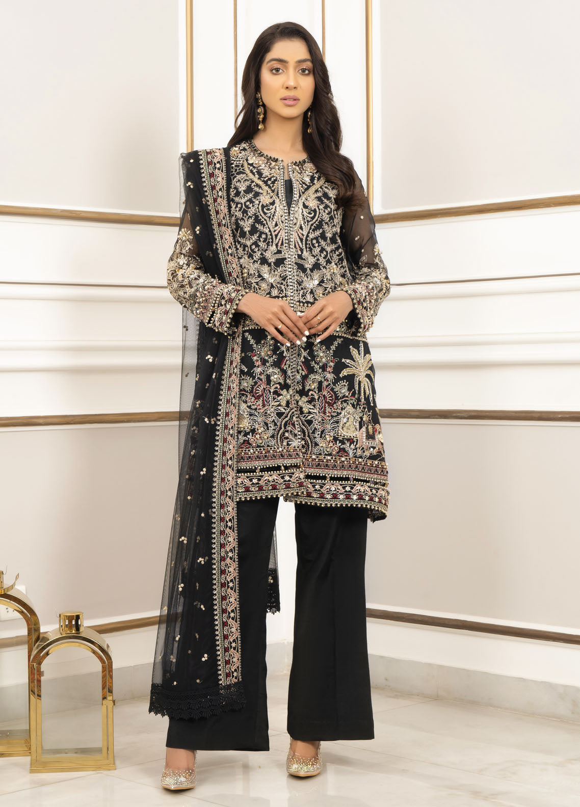 Selene by Aroshi Luxury Formals Collection 2023 01 ROSHANAY