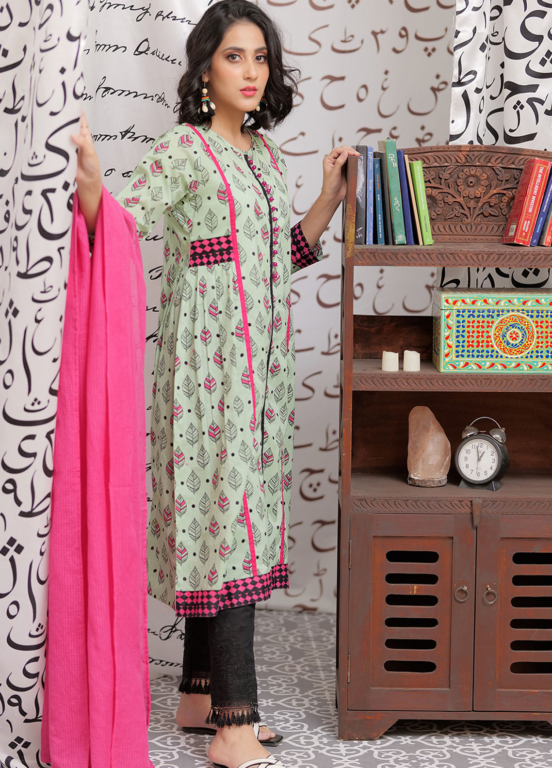 Senorita Casual Pret Lawn 2 Piece Suit LAB-02162-LGN/MCL