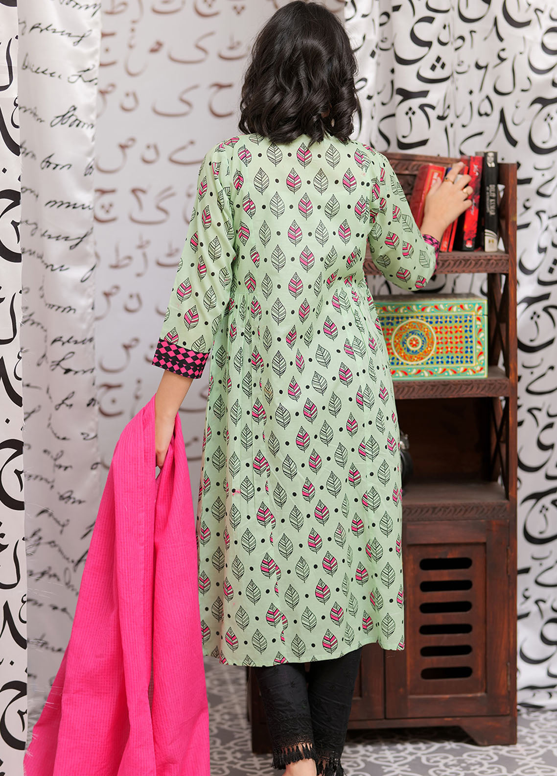 Senorita Casual Pret Lawn 2 Piece Suit LAB-02162-LGN/MCL