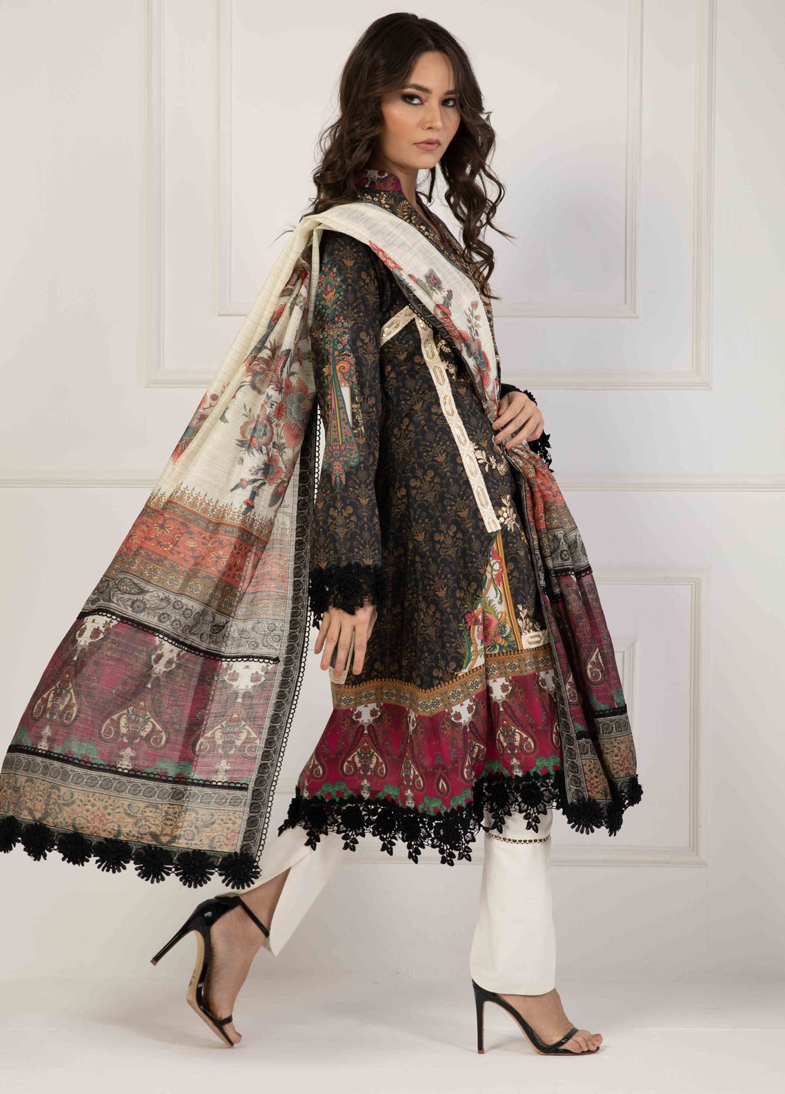 Shamaeel Ansari Essentials Unstitched Lawn Collection 2023 LV113