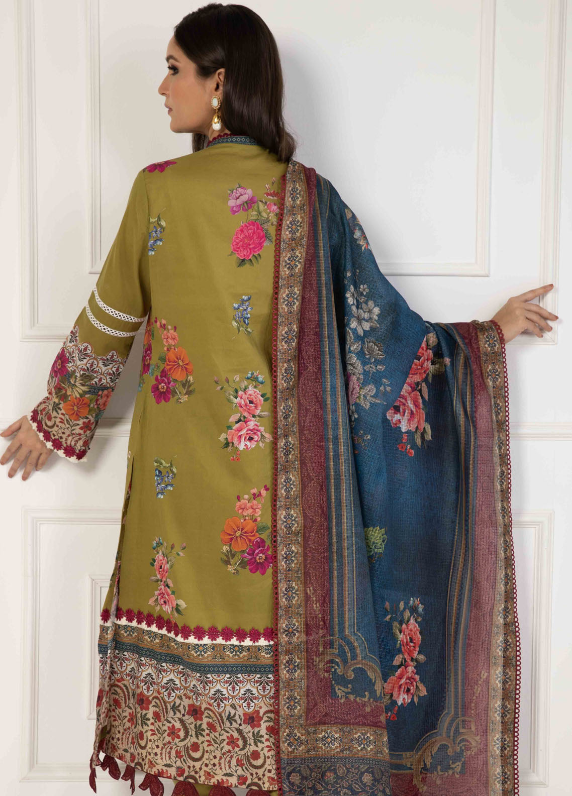 Shamaeel Ansari Essentials Unstitched Lawn Collection 2023 LV116