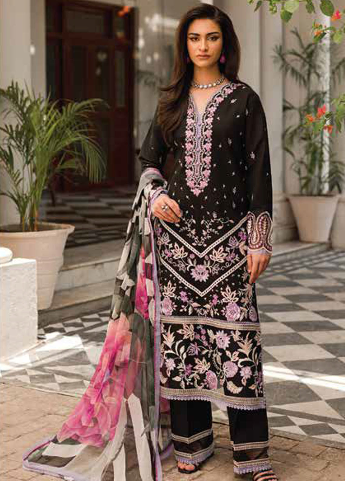 Wisteria By Roheenaz Spring Summer Collection 2023 RUNSS23028B Hayat