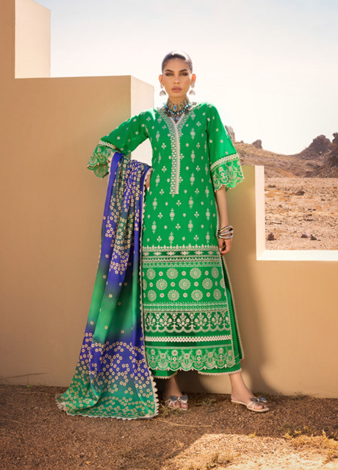 Zainab Chottani Luxury Chikankari Lawn Collection 05-A