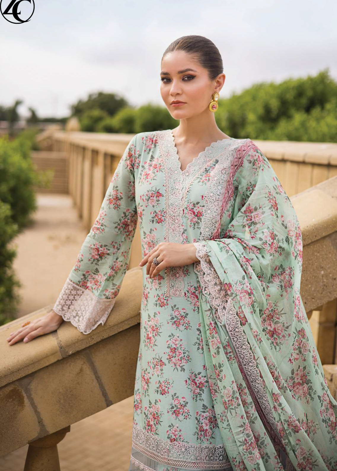 Zainab Chottani Luxury Lawn Collection 2023 6A