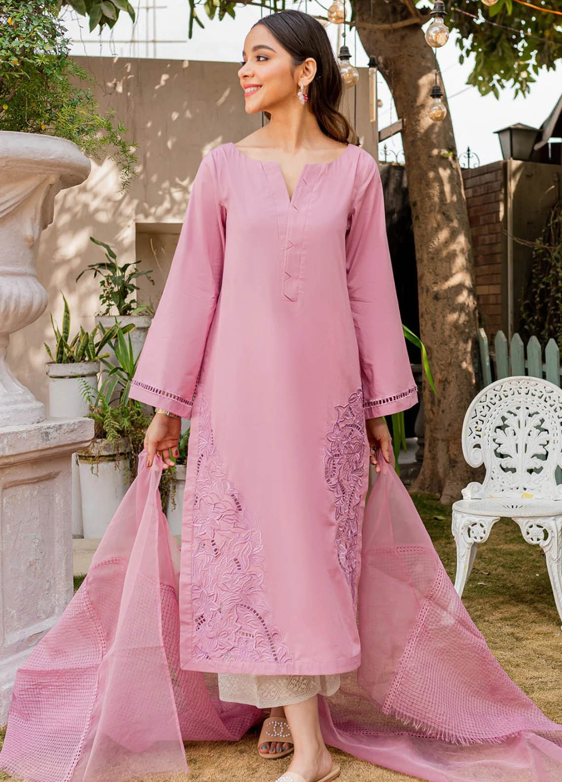 Zoya & Fatima Pret Lawn 3 Piece Suit ZOF23P Aylin