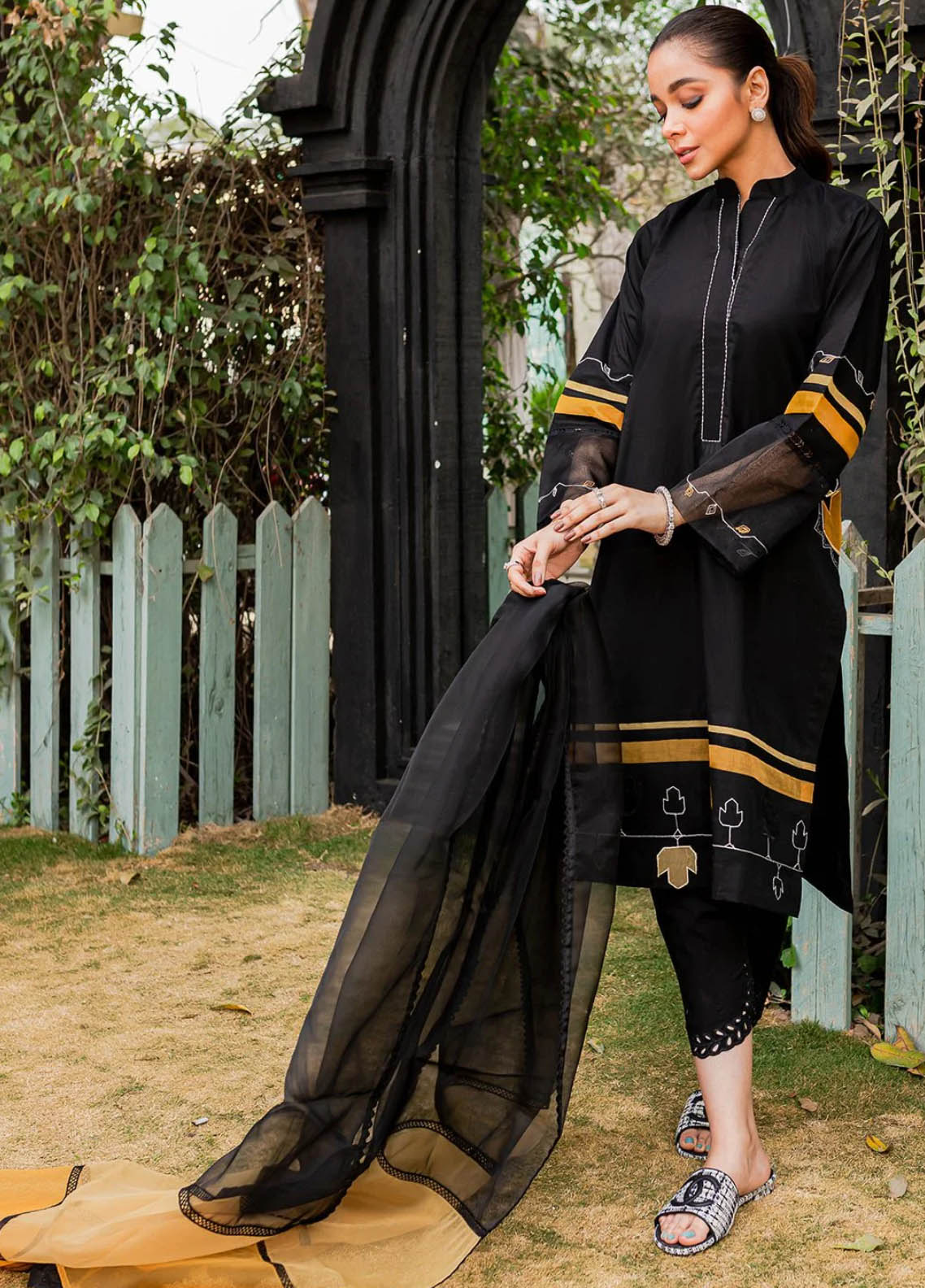 Zoya & Fatima Pret Cotton 3 Piece Suit ZOF23P Amyra